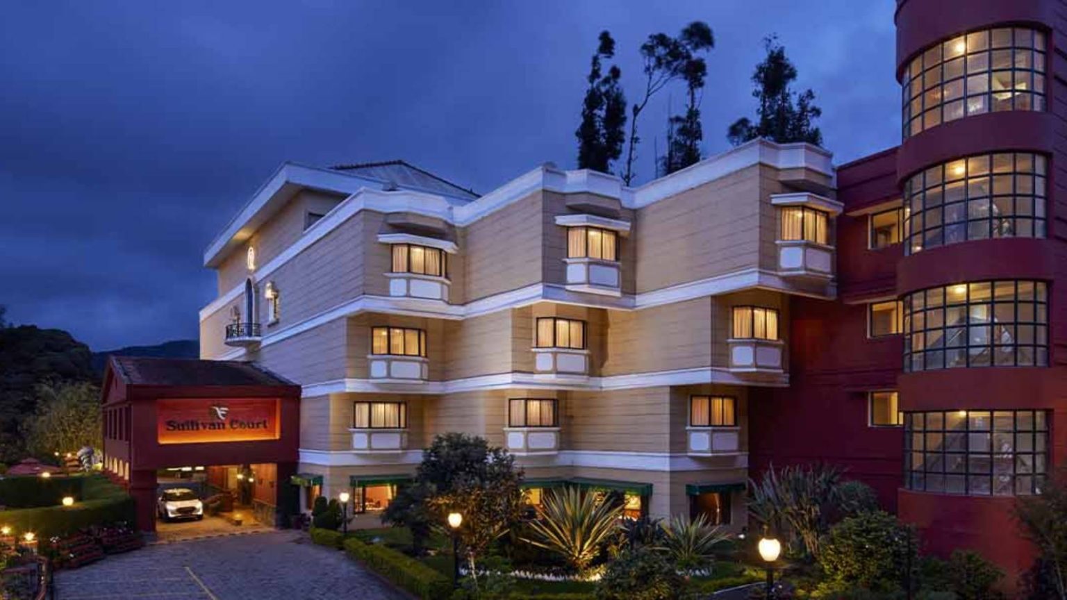 Queen Resort