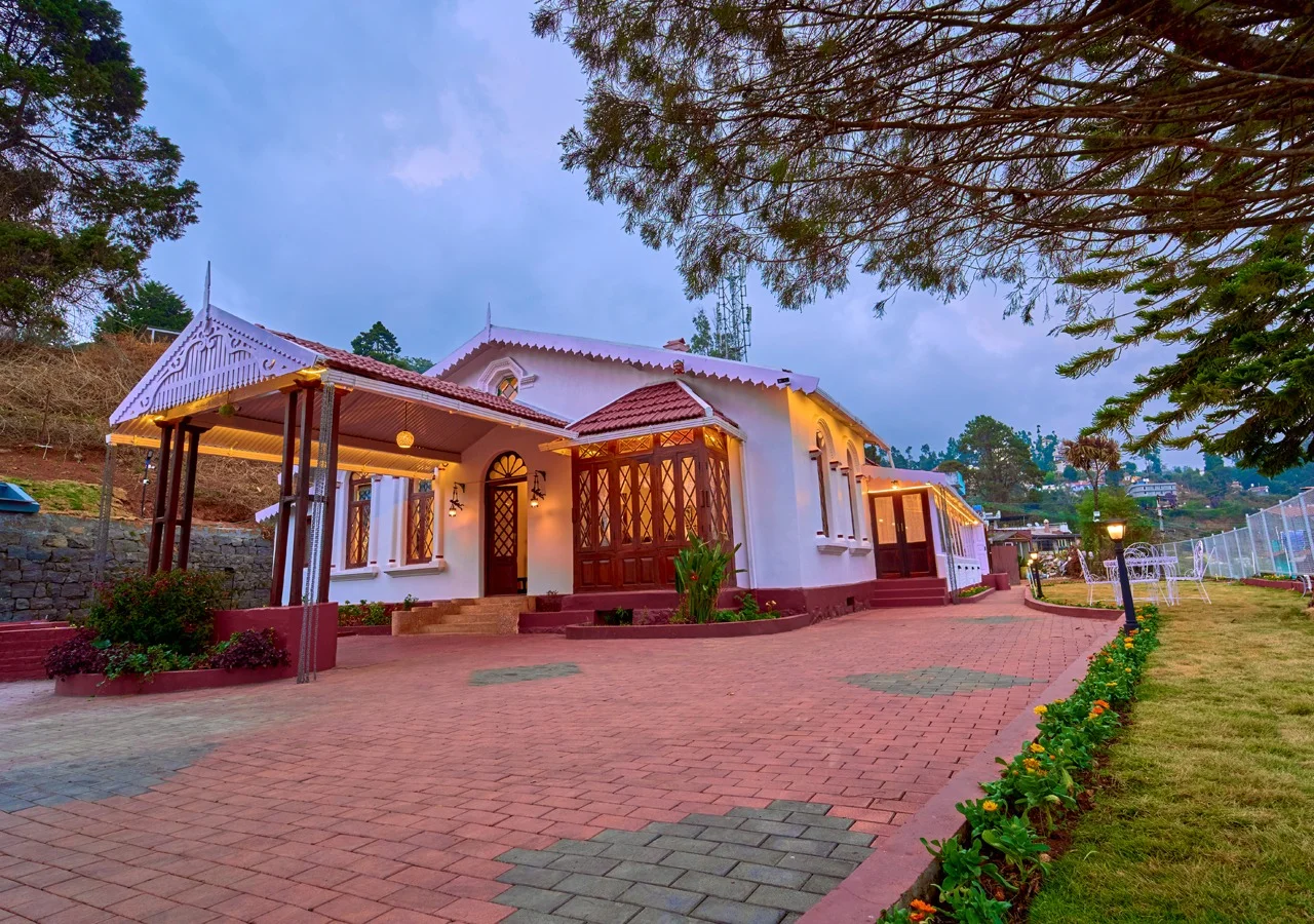 Queen's HomeStay